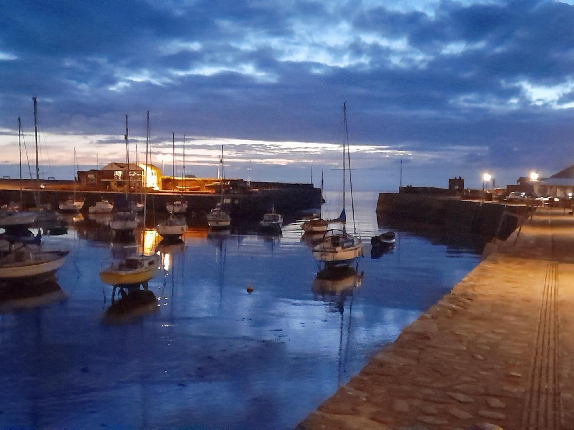 The Snug Villa Aberaeron Exterior foto